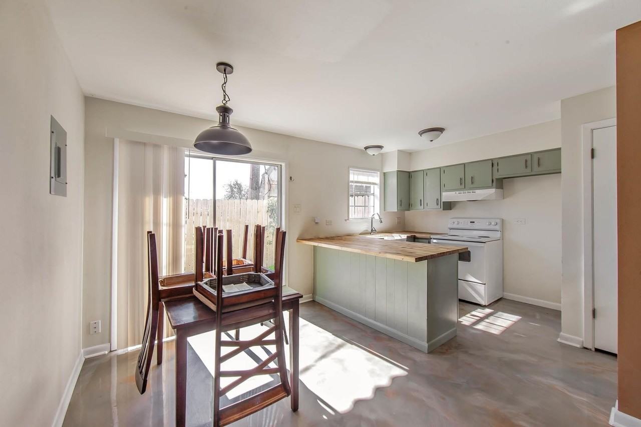 2121 Bayou Black Dr #2 - Photo 4 of 10