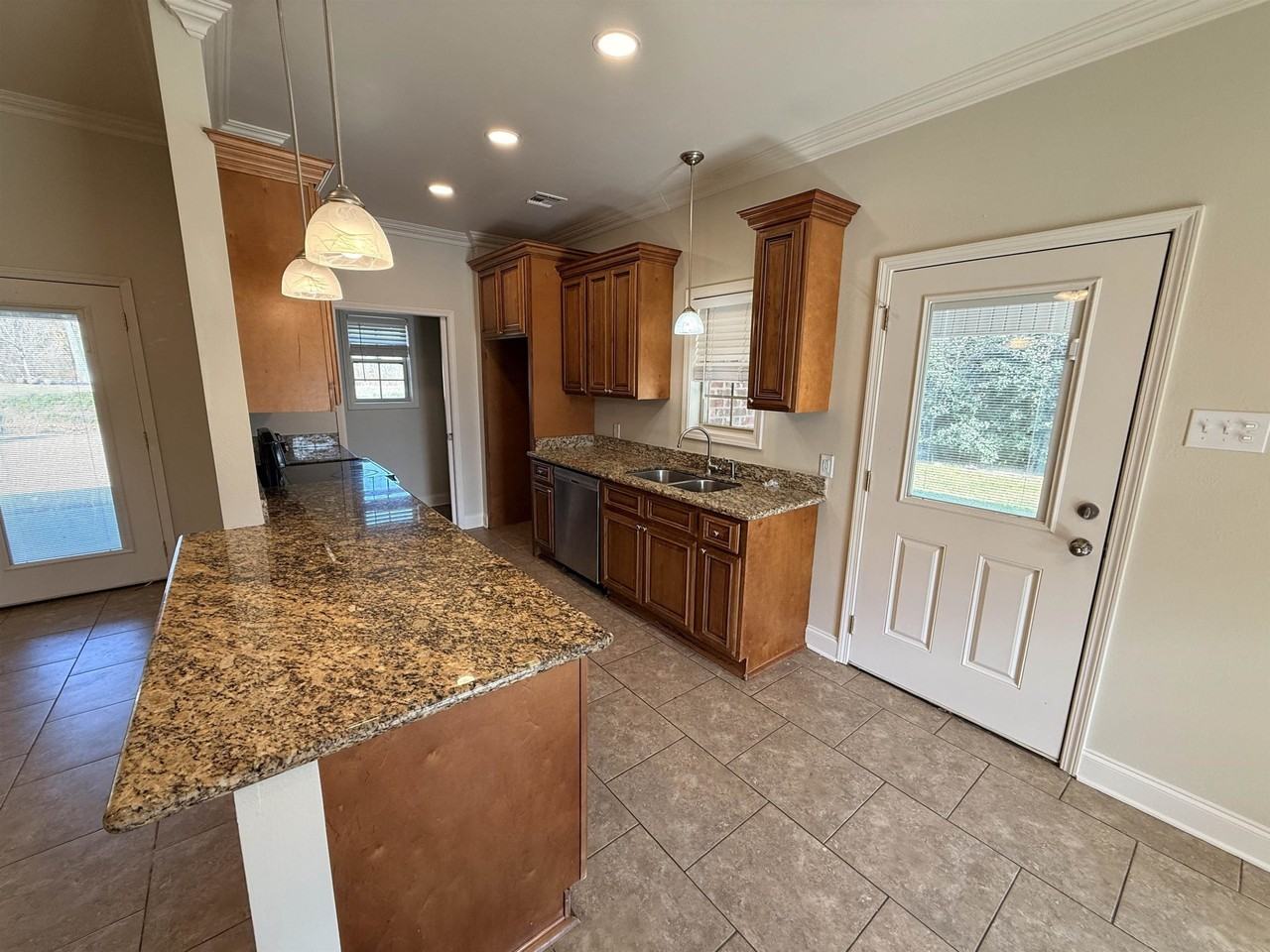 131 Amber Beth Ct - Photo 3 of 15