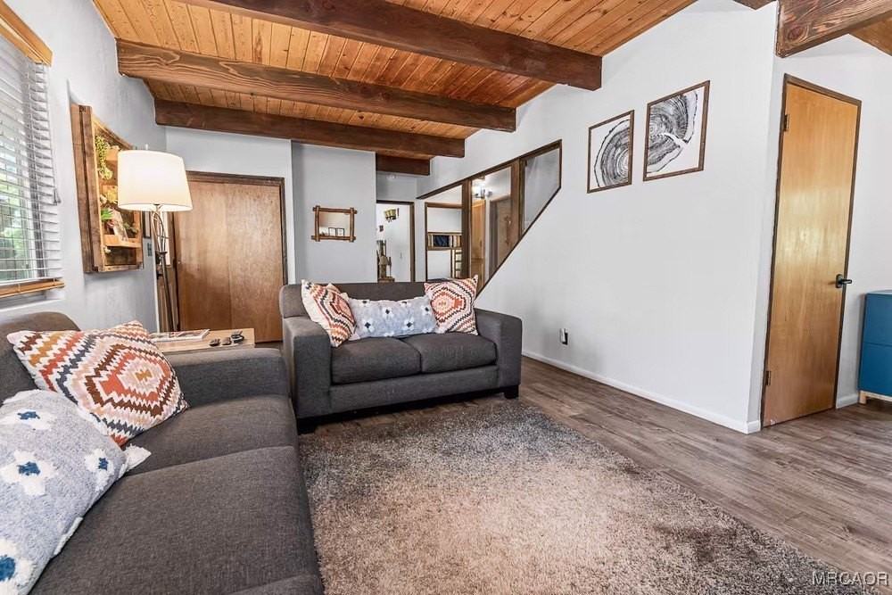 42646 Constellation Dr - Photo 5 of 37