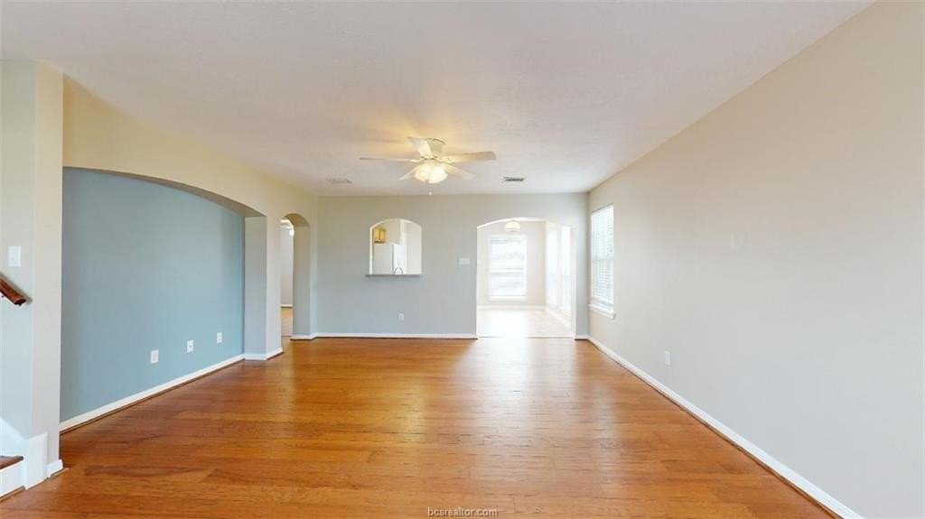 505 Camp Ct - Photo 2 of 33