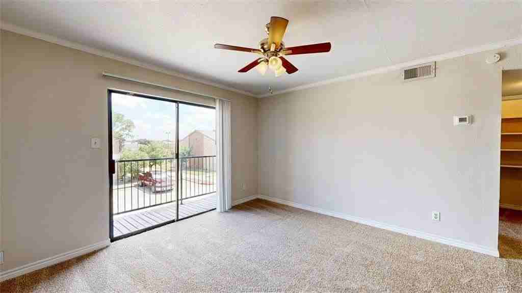 904 University Oaks Blvd #26 - Photo 2 of 22