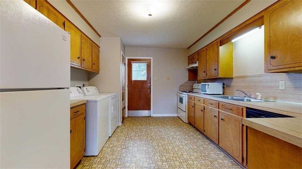 3921 Olive St #A - Photo 6 of 16