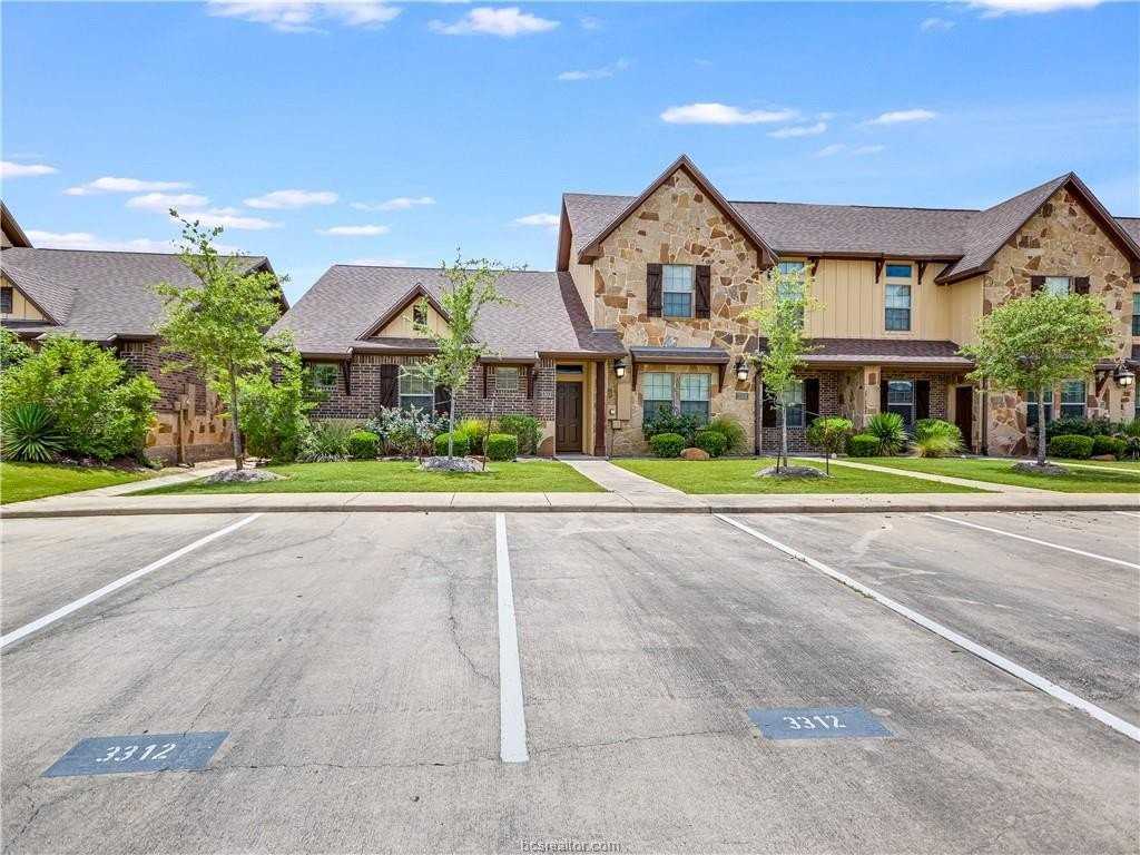 3312 Airborne Ave - Photo 2 of 17