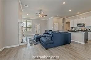 6210 Wilkesboro Dr - Photo 5 of 21