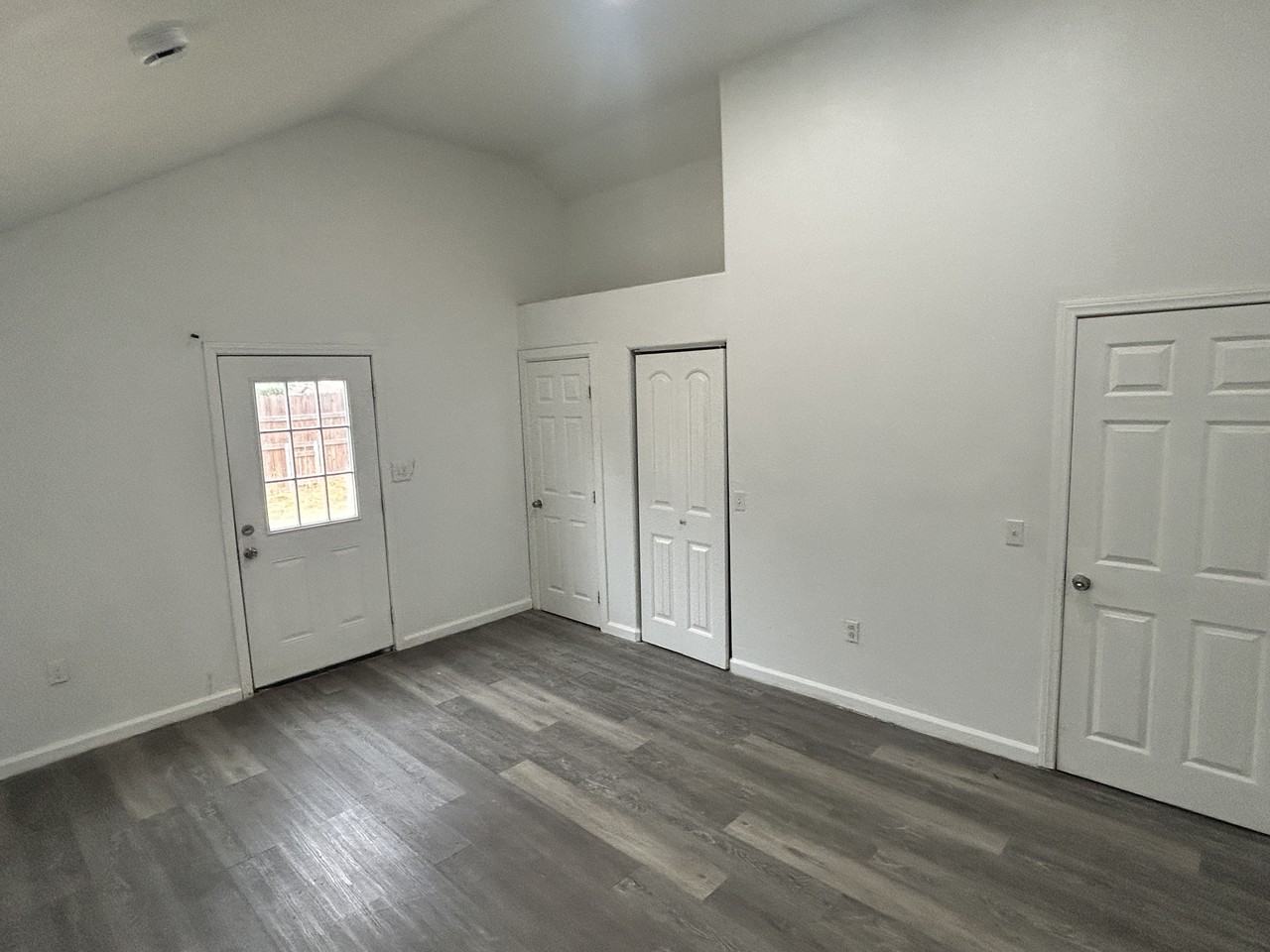 8017 Laurel Ave #1 - Photo 7 of 18