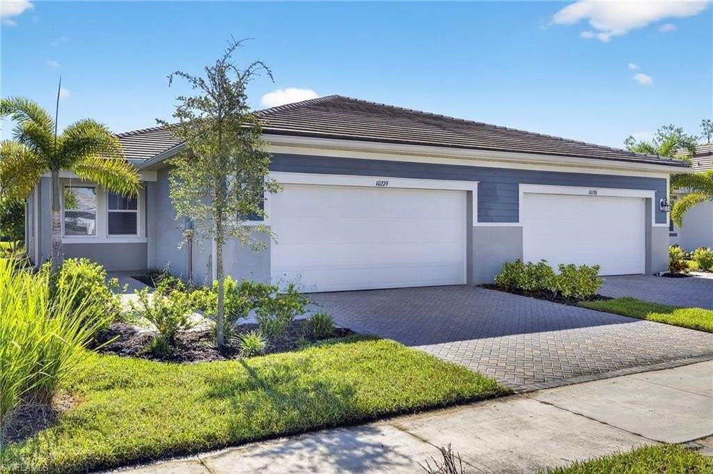 10279 Bonavie Cove Dr Lot 81 - Photo 2 of 23