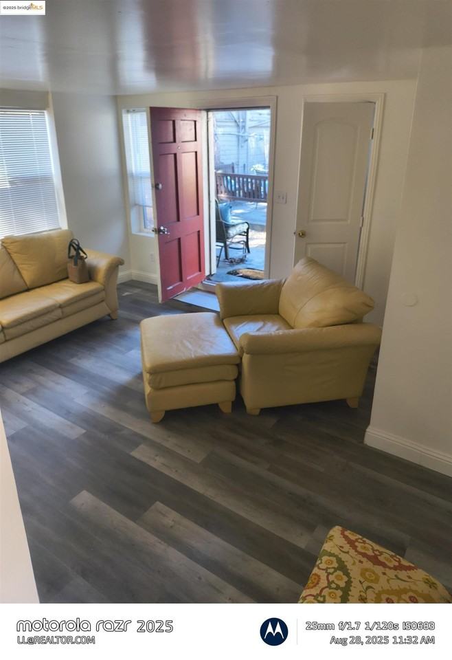 2820 Linden St - Photo 6 of 21