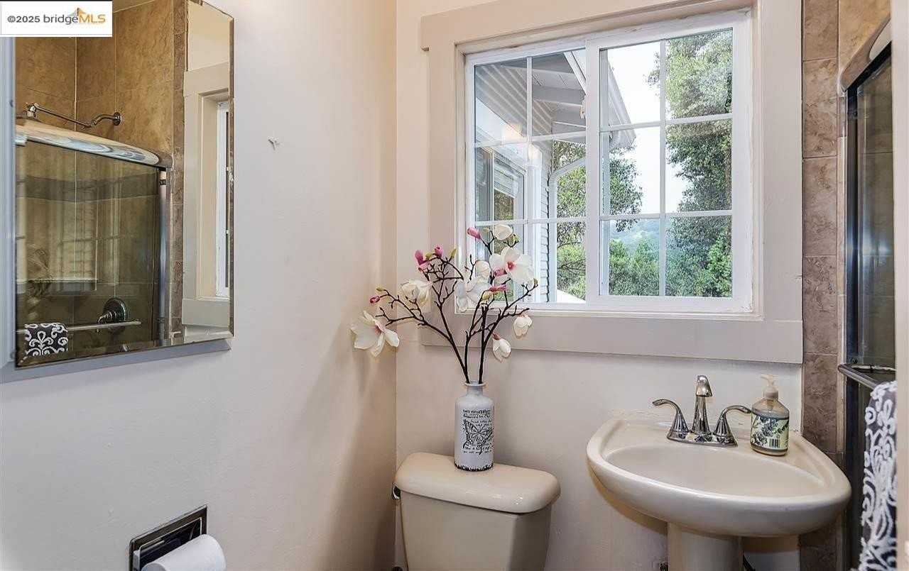 6454 Mokelumne Ave - Photo 3 of 13