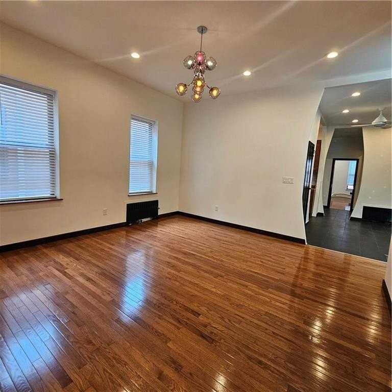 1535 E 31st St - Photo 2 of 15