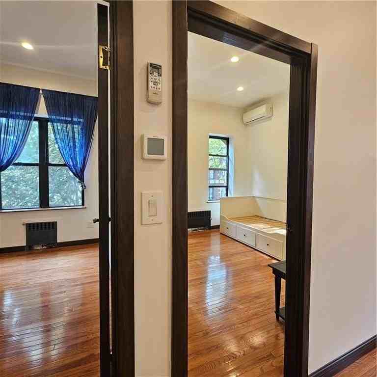 1535 E 31st St - Photo 5 of 15