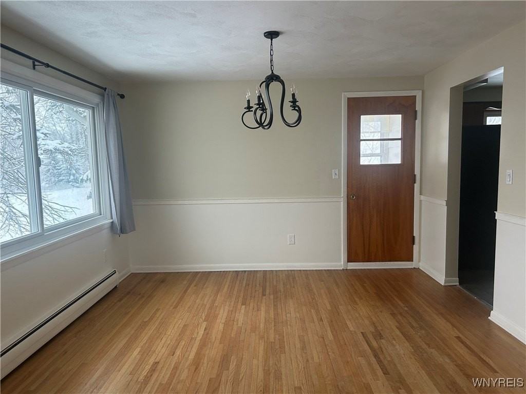 781 Campbell Blvd - Photo 3 of 8