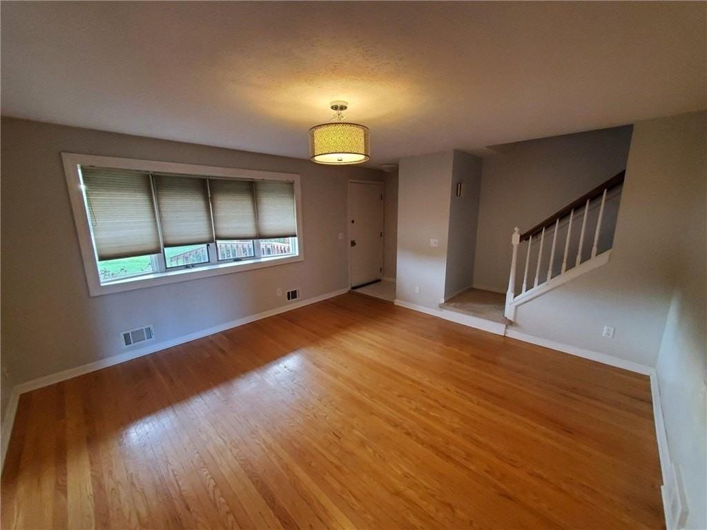 1148 Jackson Rd - Photo 4 of 28