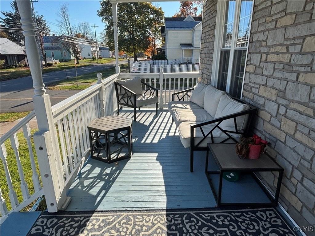 204 E Bloomfield St - Photo 5 of 44