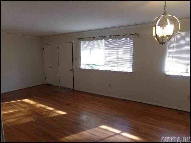 408 Pickwick Ln - Photo 2 of 16