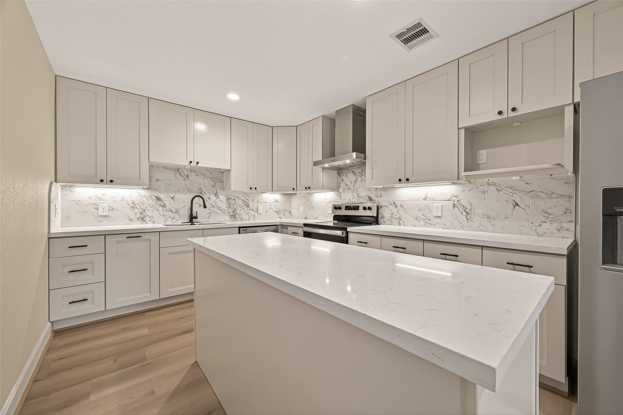 7430 Spencer Hwy #7430A - Photo 2 of 28