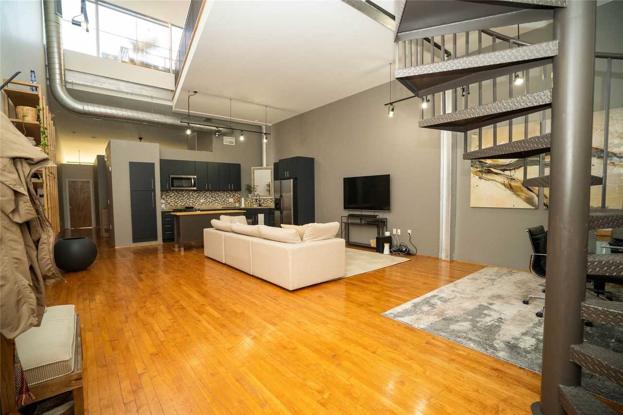 1312 Live Oak St #1312-223 - Photo 3 of 18