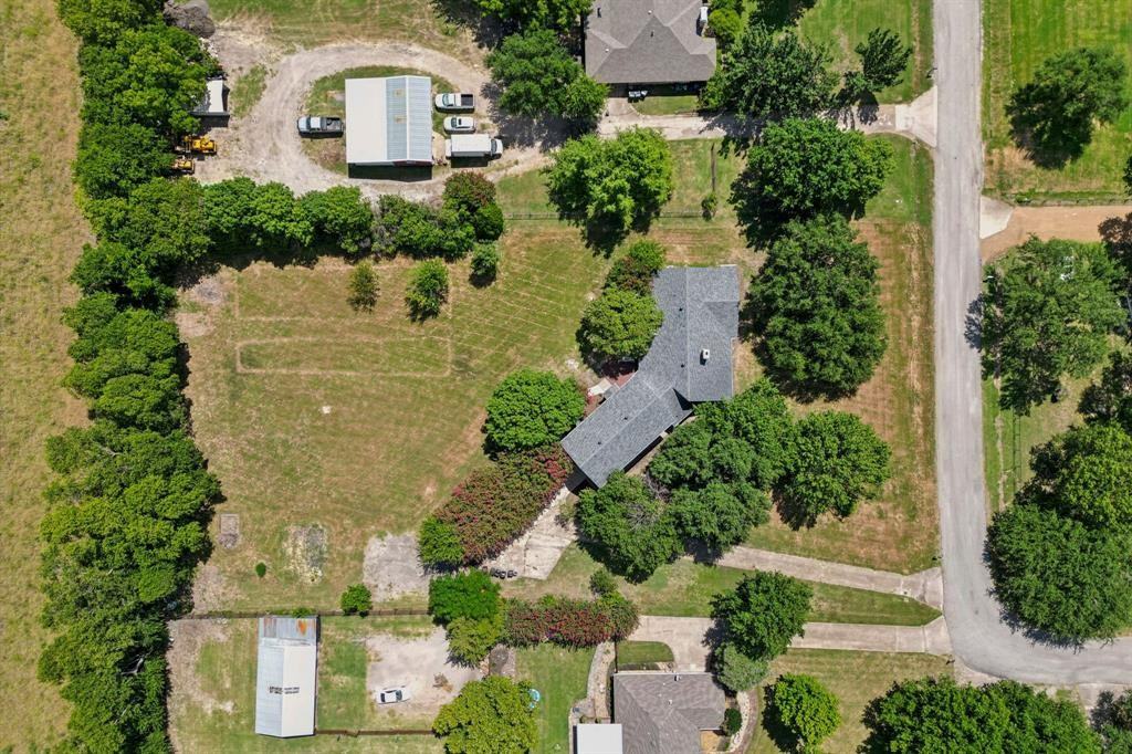 10 Chisholm Trl #10 - Photo 2 of 40