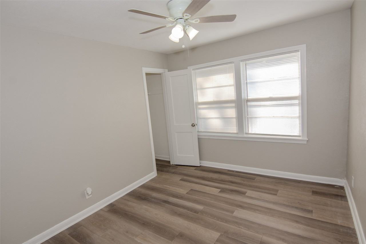 5923 Bernice St #5923 - Photo 7 of 17