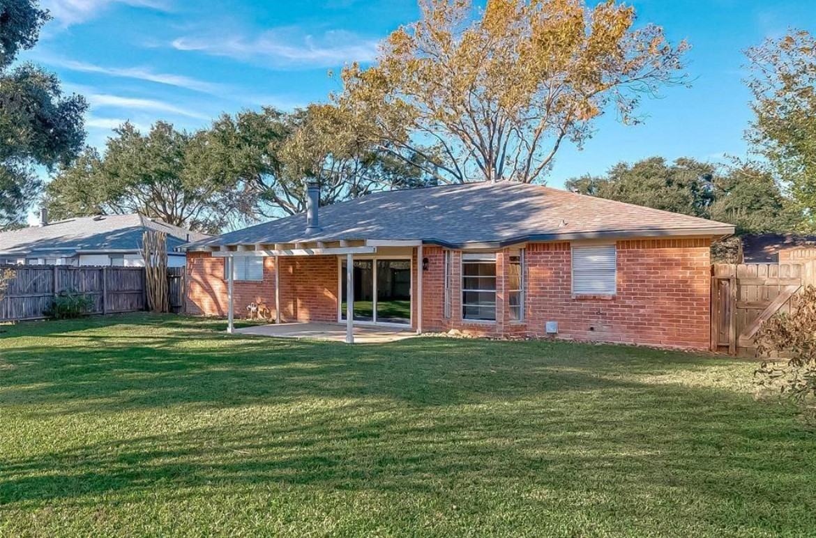 22011 Castle Springs Dr #22011 - Photo 4 of 19