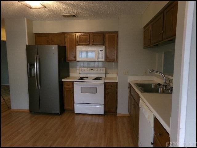 1801 Mesquite Cir - Photo 5 of 24