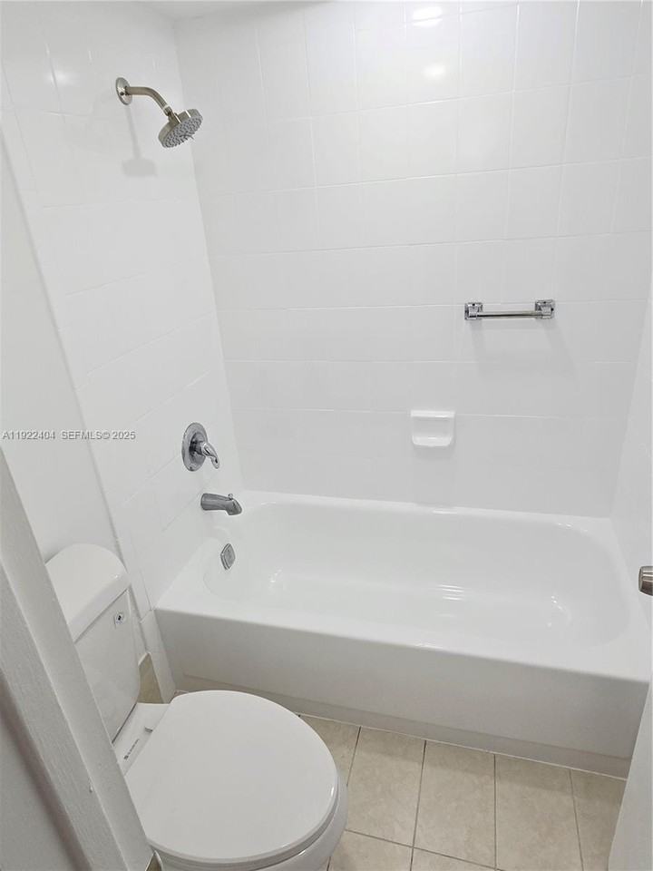 8821 W Flagler St #8821-313 - Photo 6 of 15