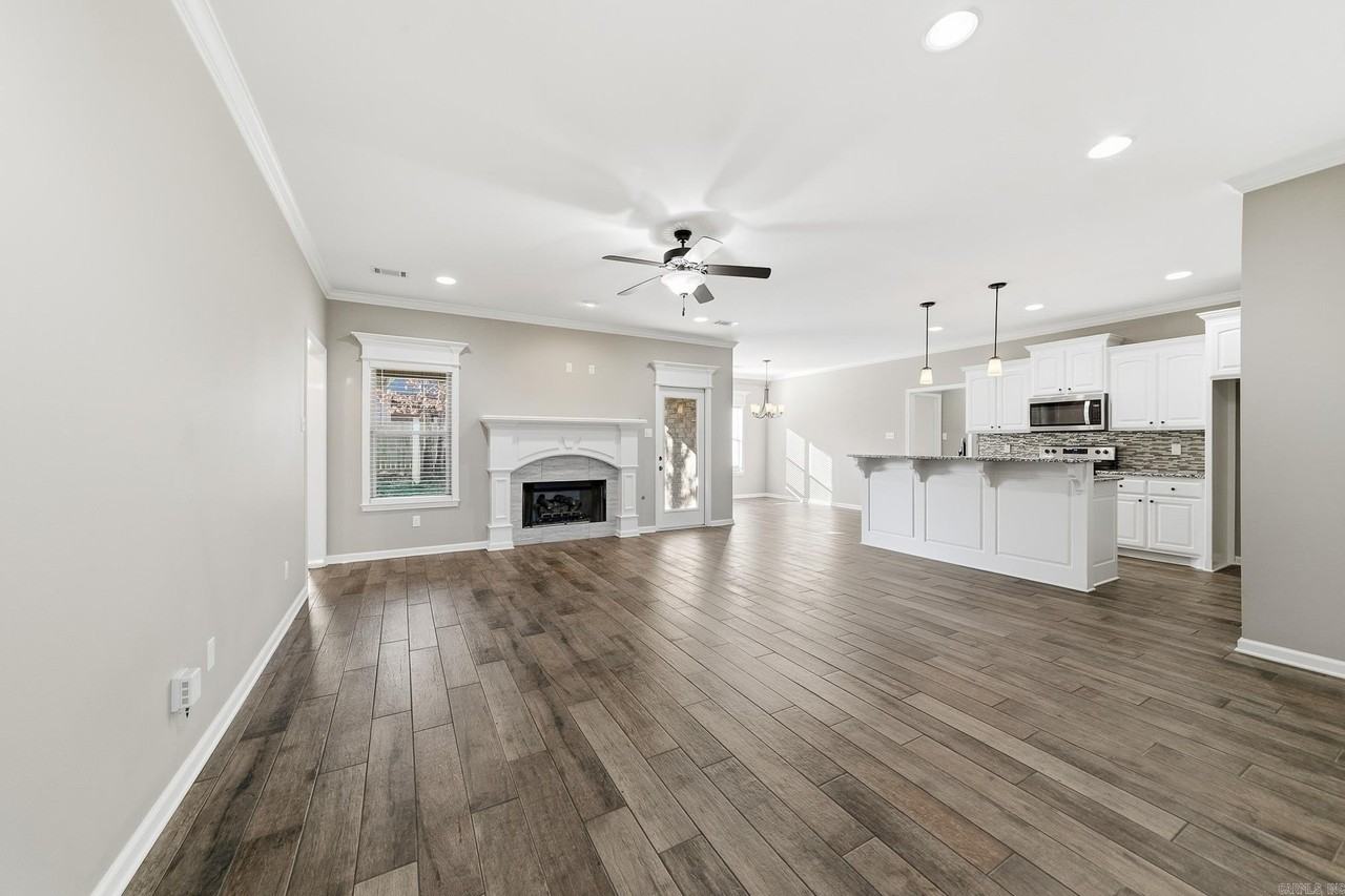 8617 Johnson Dr - Photo 5 of 41