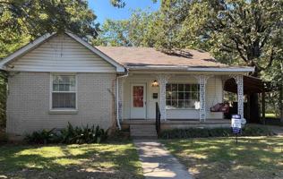 featured image of 404 N Jackson St