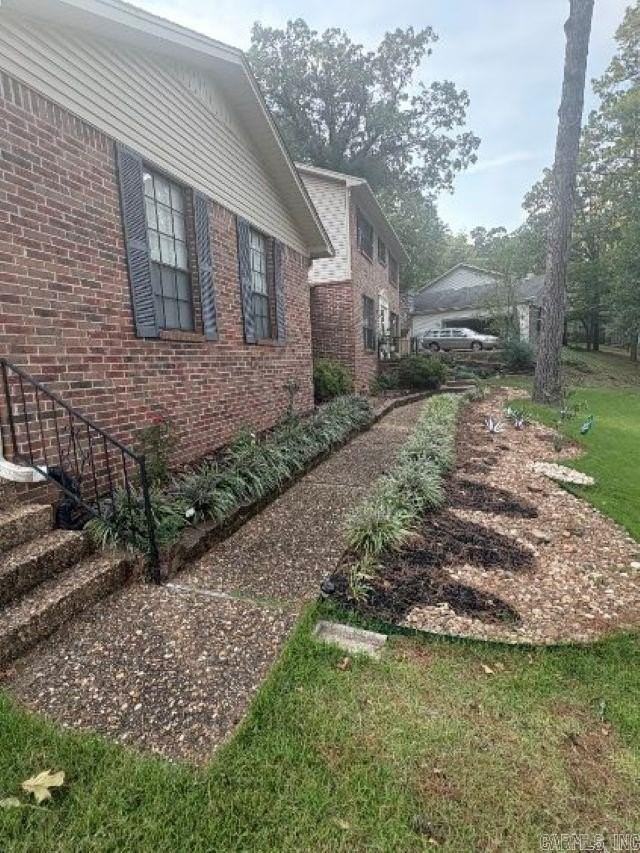 1702 Jennifer Dr - Photo 2 of 16