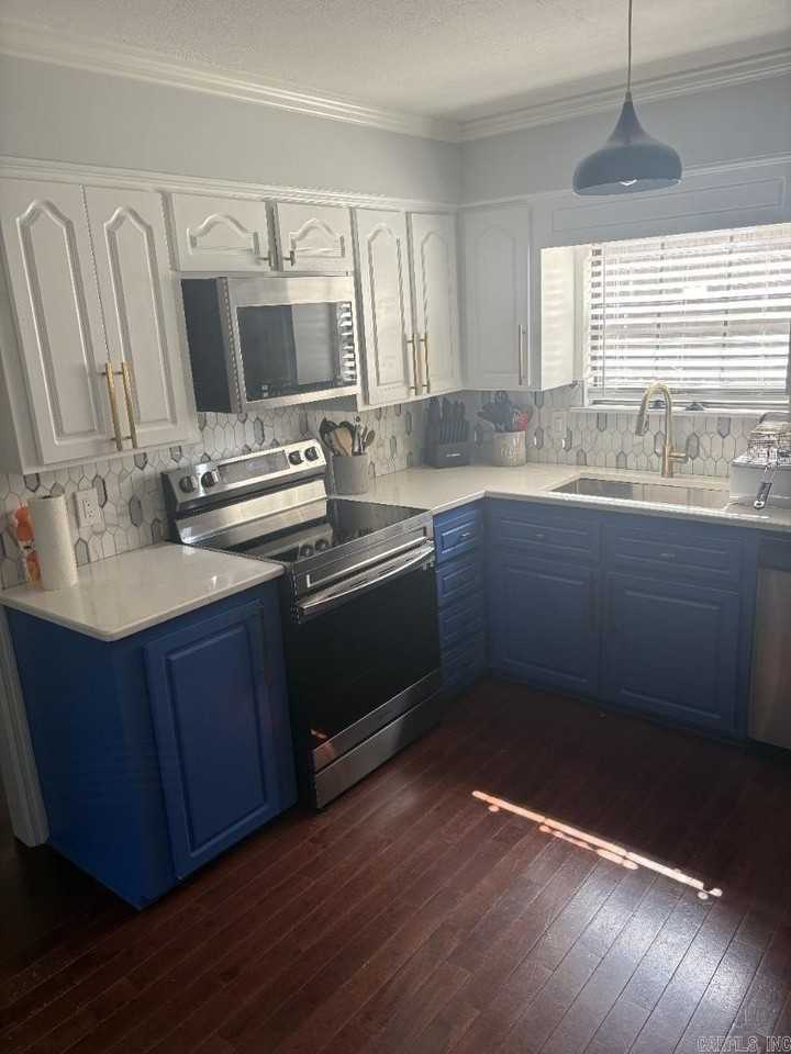 1702 Jennifer Dr - Photo 6 of 16