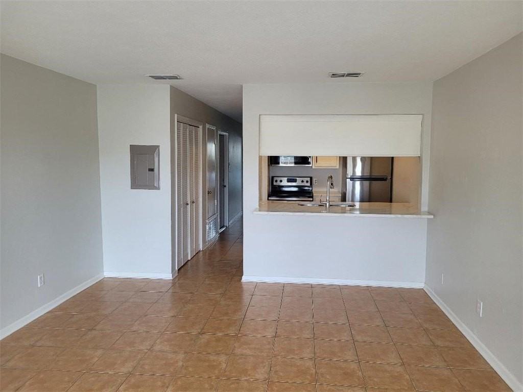 15409 Gun Cay Ct - Photo 7 of 14