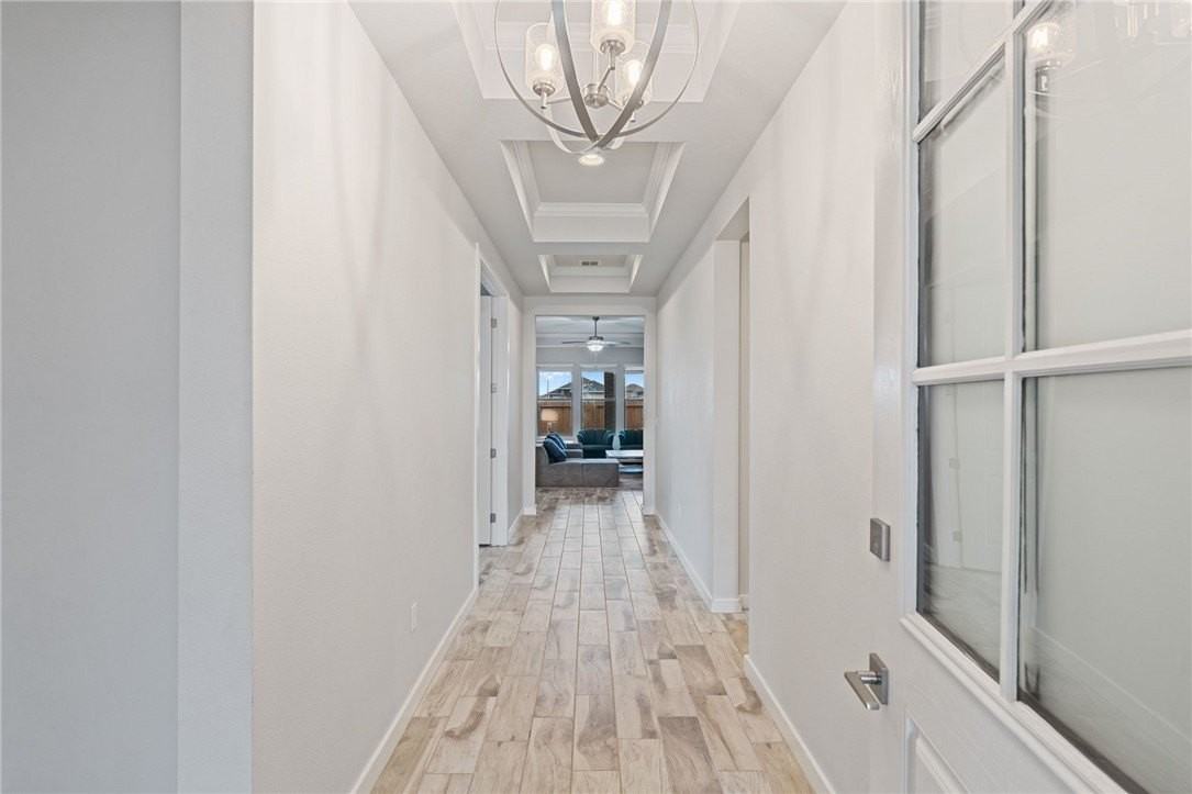 7702 Hulk Dr - Photo 2 of 30