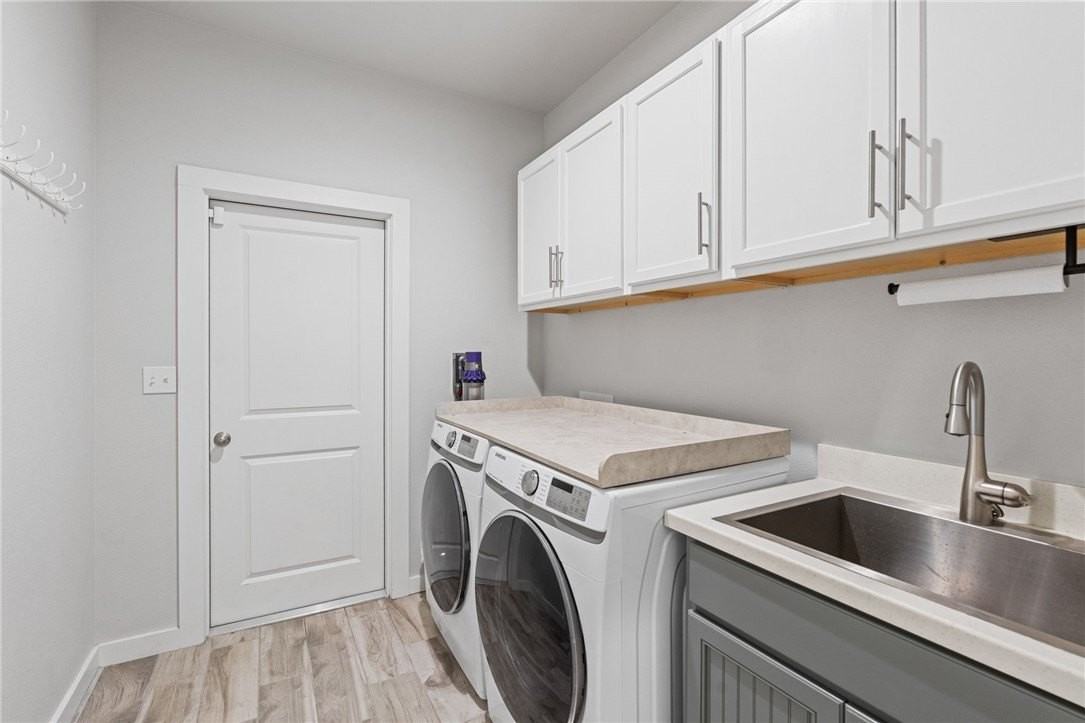 7702 Hulk Dr - Photo 7 of 30