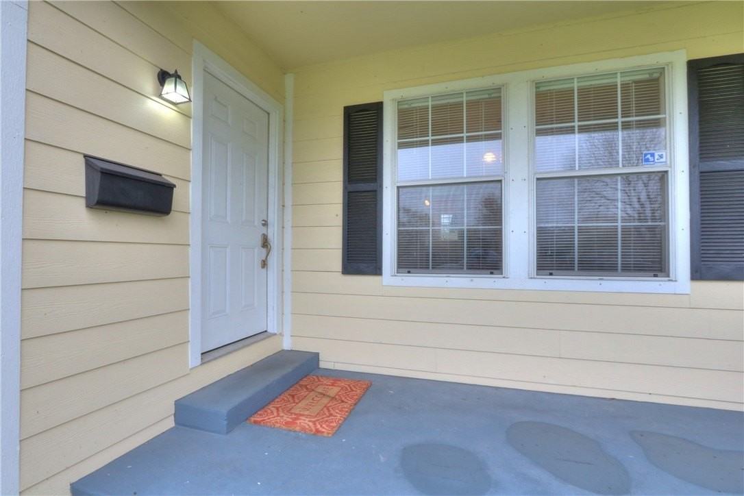 3538 Austin St - Photo 2 of 21