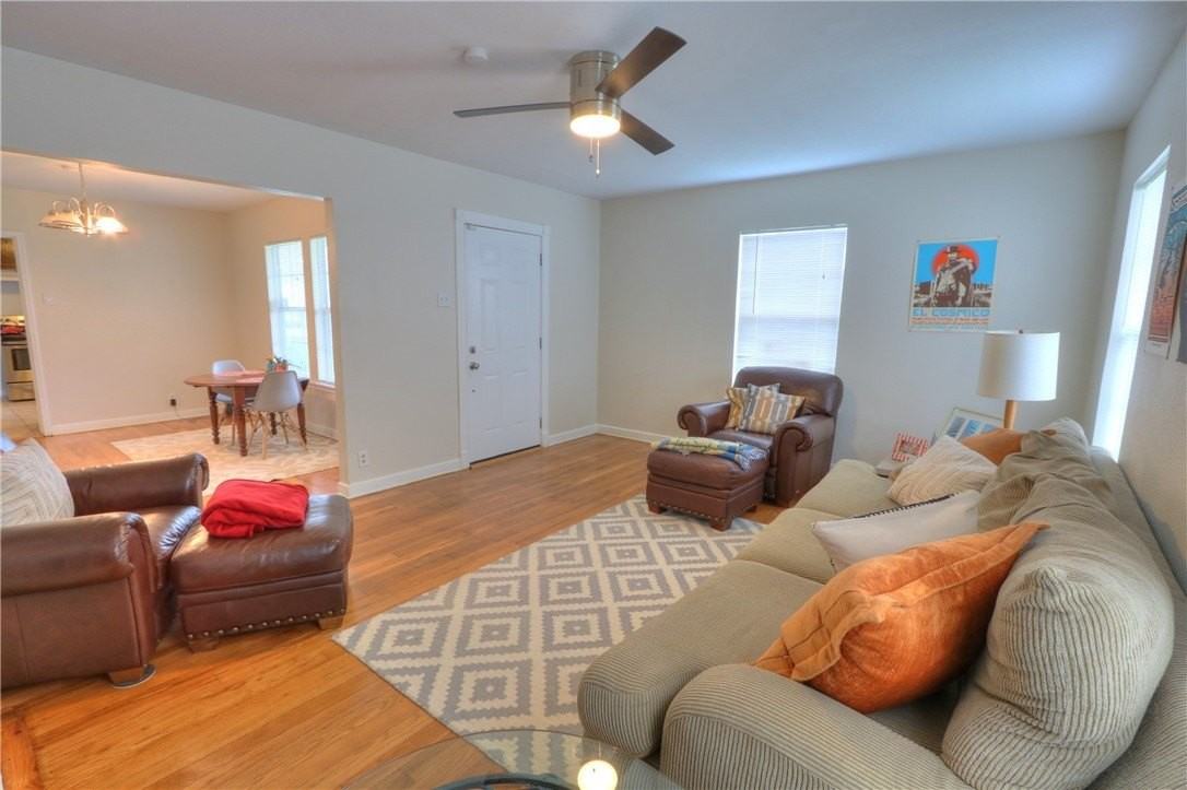 3538 Austin St - Photo 5 of 21