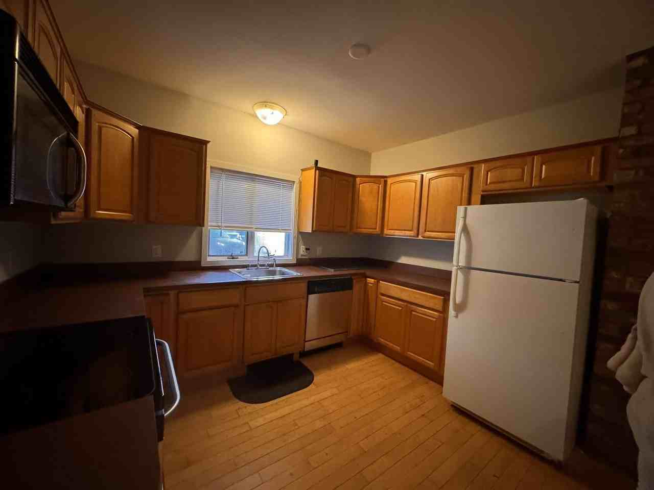 805 Teaticket Hwy Unit 1a #1A - Photo 2 of 13