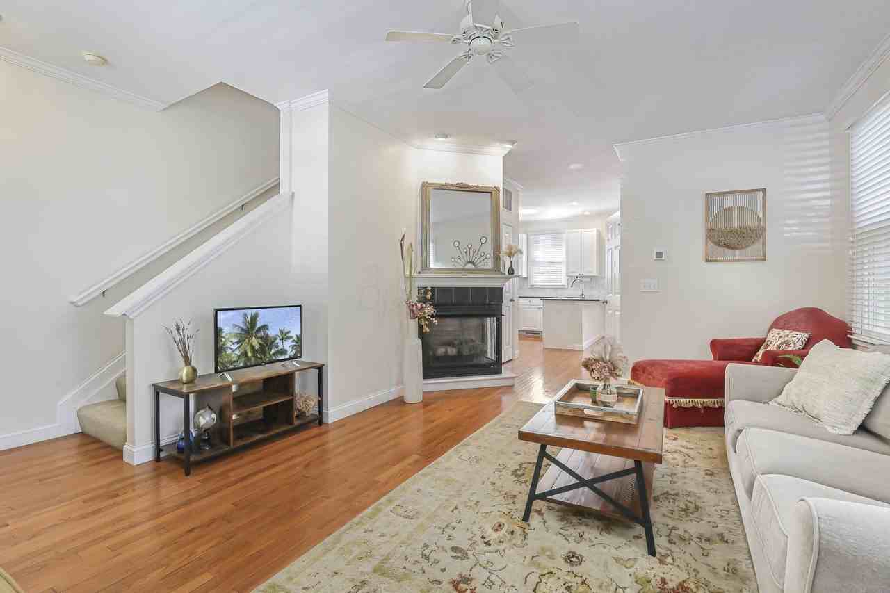 319 W 2nd Ave - Photo 4 of 48