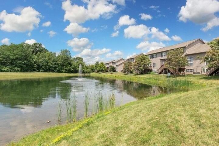 8081 Cranes Crossing Dr - Photo 3 of 27