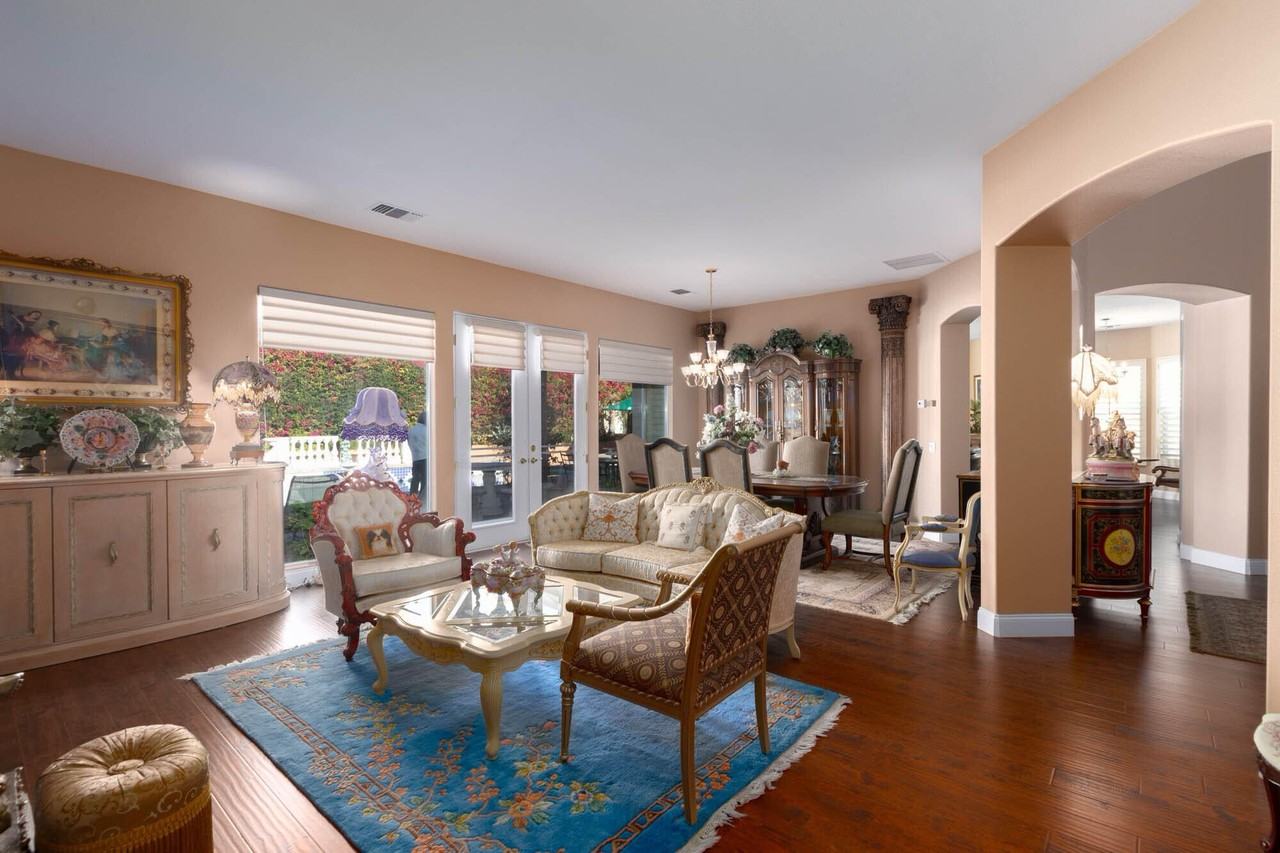 4 Bentley Rd - Photo 5 of 13