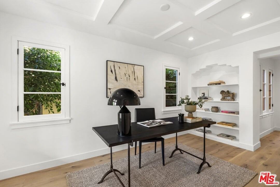 1064 S Alfred St - Photo 5 of 13