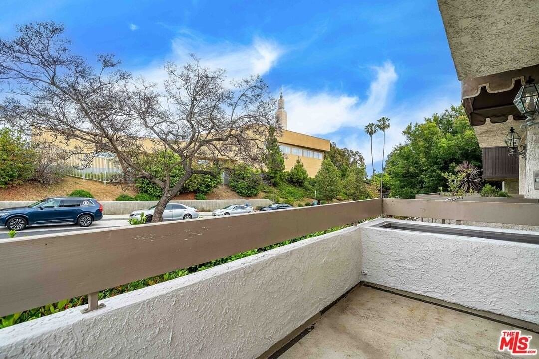 1655 Selby Ave Apt 101 #101 - Photo 2 of 21