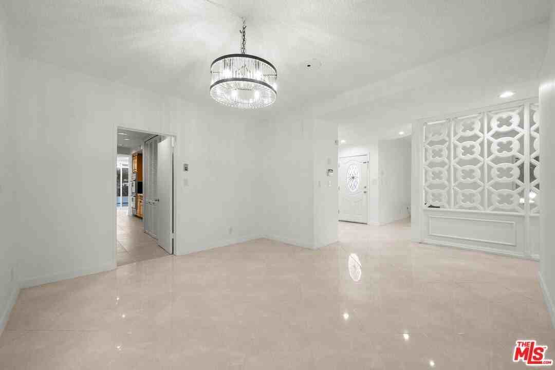 8704 Gregory Way Apt 1 #1 - Photo 5 of 34