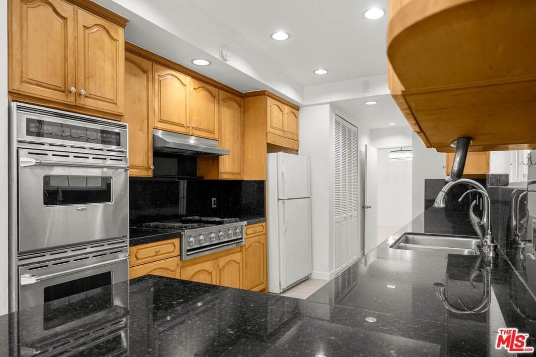 8704 Gregory Way Apt 1 #1 - Photo 6 of 34