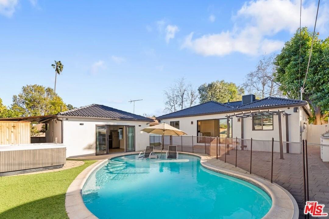 16835 Halper St - Photo 2 of 10