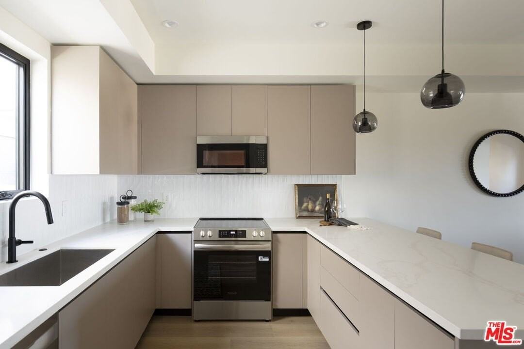 City View Ave - Photo 7 of 22