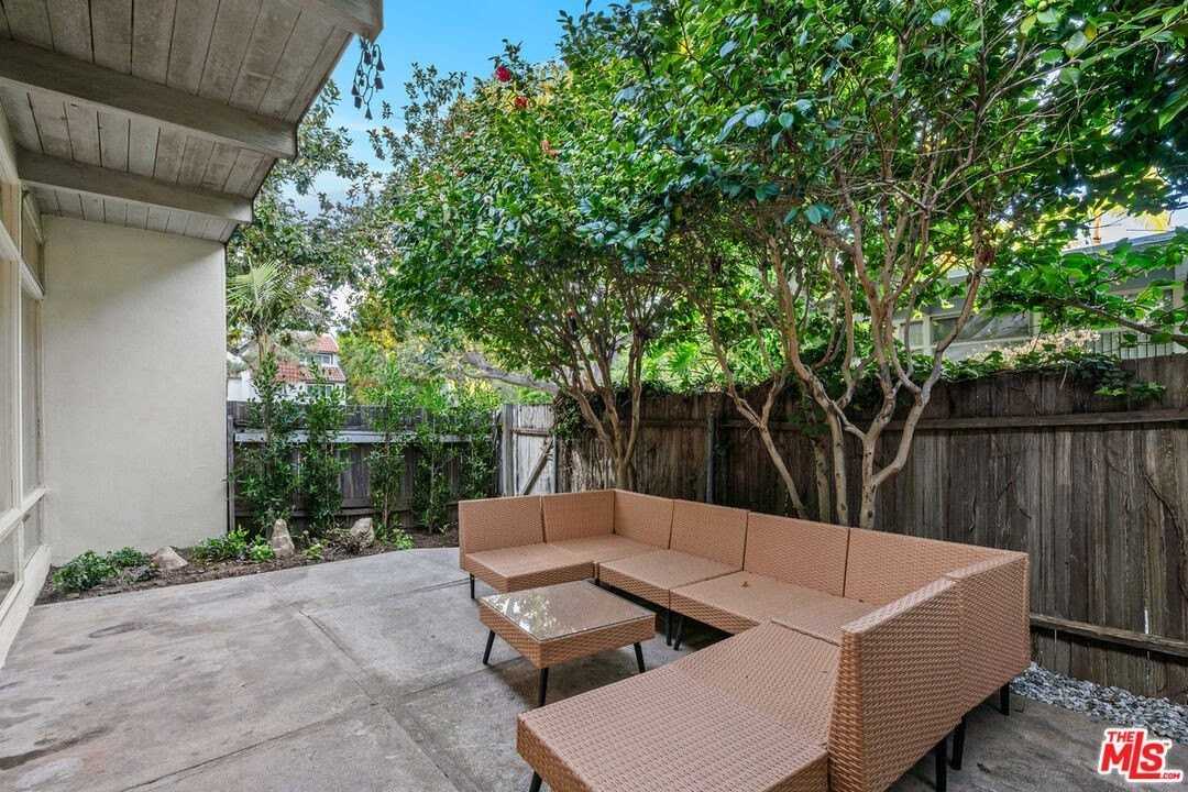 130 Alta Ave Apt A #A - Photo 3 of 25