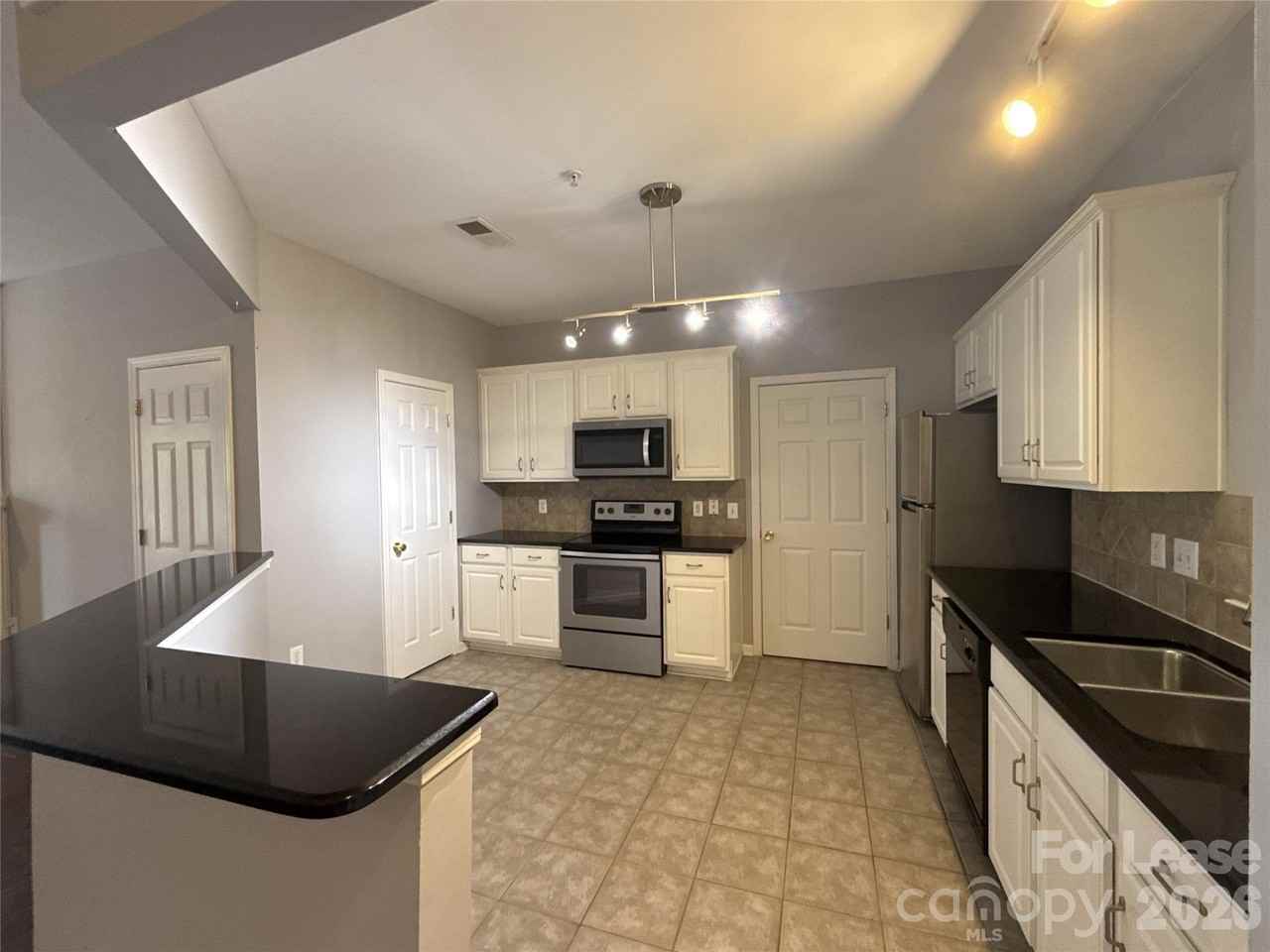 14335 San Paolo Ln - Photo 5 of 17