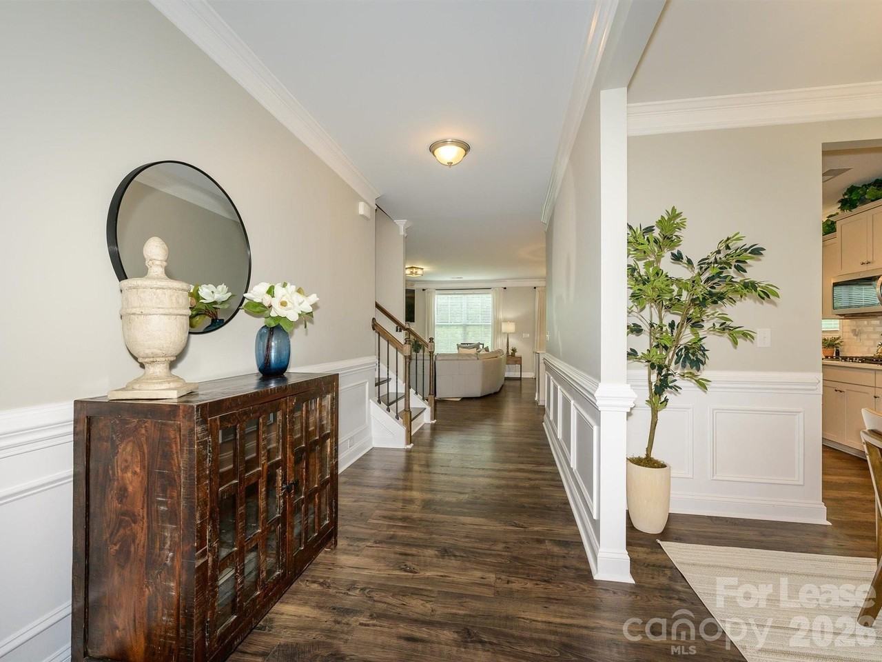 3009 Lydney Cir - Photo 3 of 37