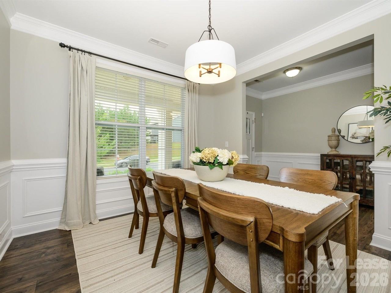 3009 Lydney Cir - Photo 7 of 37