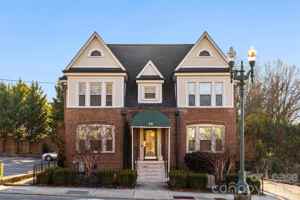 featured image of 49 Corban Ave Sw Apt 8 #8