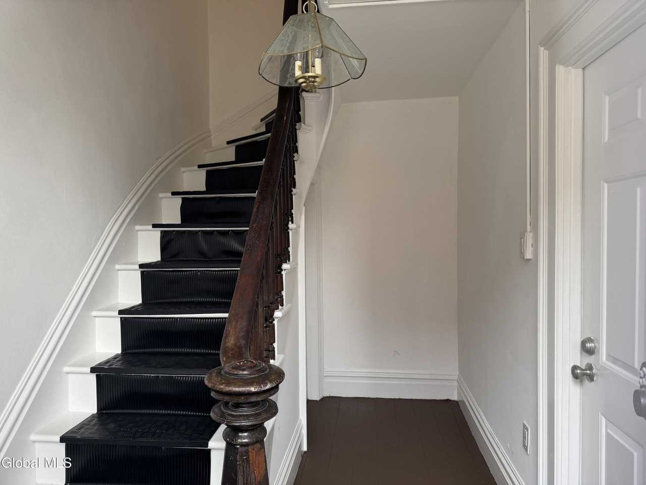 528 4th Ave #2 - Photo 2 of 15